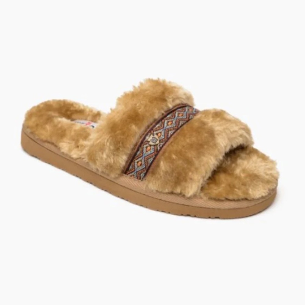 Minnetonka London Slide Slippers in Camel Color
